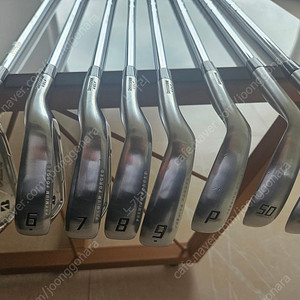 브리지스톤 v300 8세대 아이언팝니다