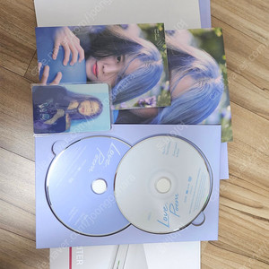 아이유 2019 러브포엠 콘서트 dvd+ dvd플레이어