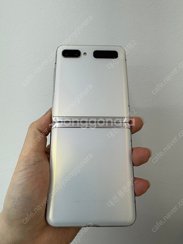 [대전중고폰] 068772 갤럭시Z플립 화이트 256G...--0