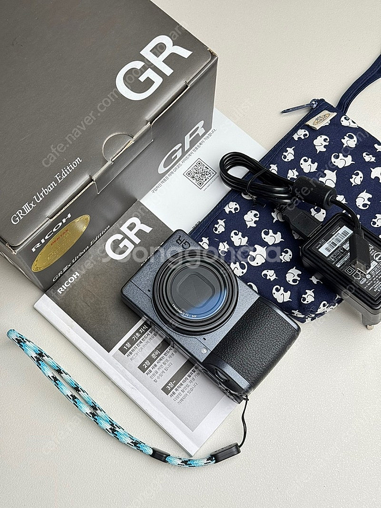 리코 GR3x 어반 에디션 , 소니 RX1 , 후지필름...--0