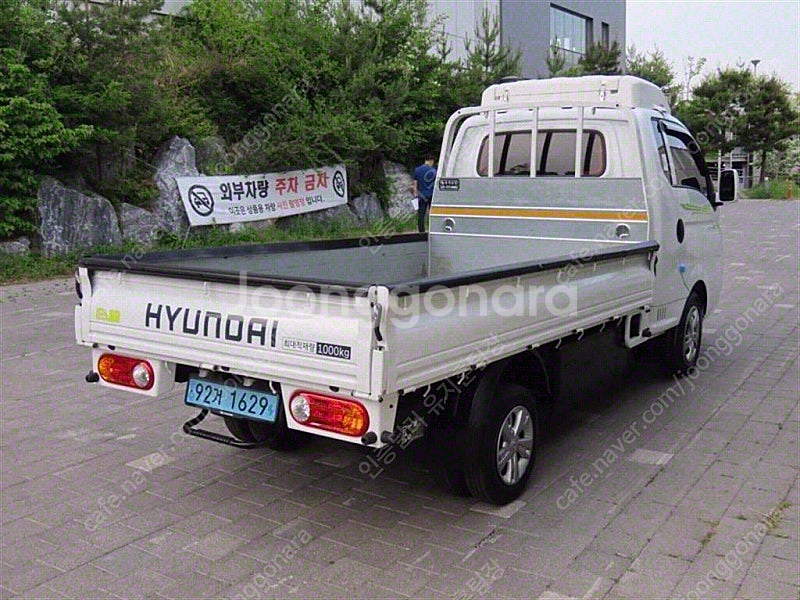 중고트럭 매매 중고화물차매매 흰색 2023년식 15,6...--4