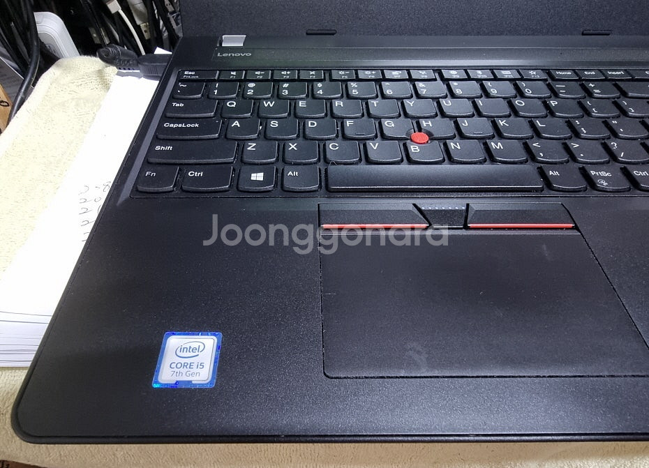 Lenovo ThinkPad E570 15.6" Lap...--2