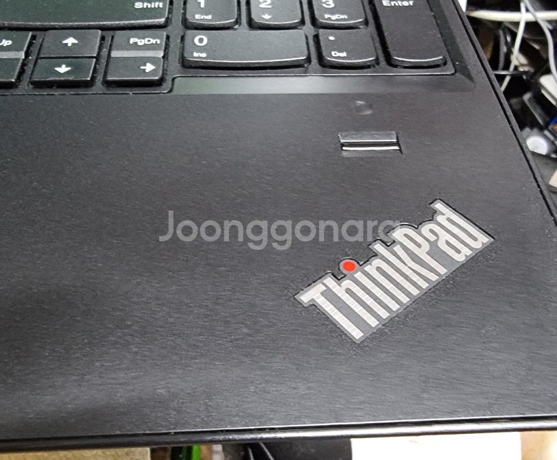 Lenovo ThinkPad E570 15.6" Lap...--3