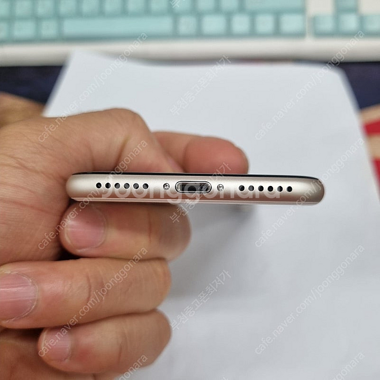 016244 아이폰SE3 128 화이트 SSS급 중고폰...--3
