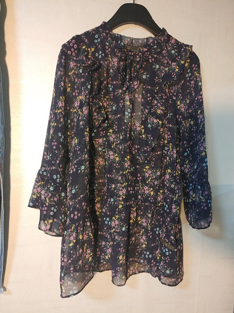 무배 새상품 S 프릴 쉬폰 7부 소매 블라우스 써스데이아일랜드--5