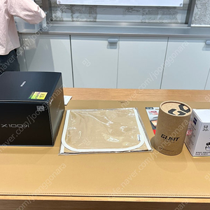 후지 x100vi 실버 미개봉 새상품 (롯데에비뉴엘후지상품)