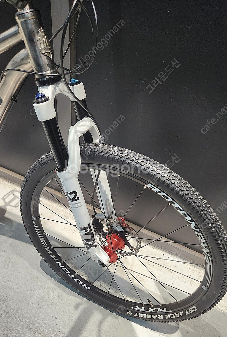 첼로 실버라도70 풀티타늄 XT33단 자전거 팝니다.--2