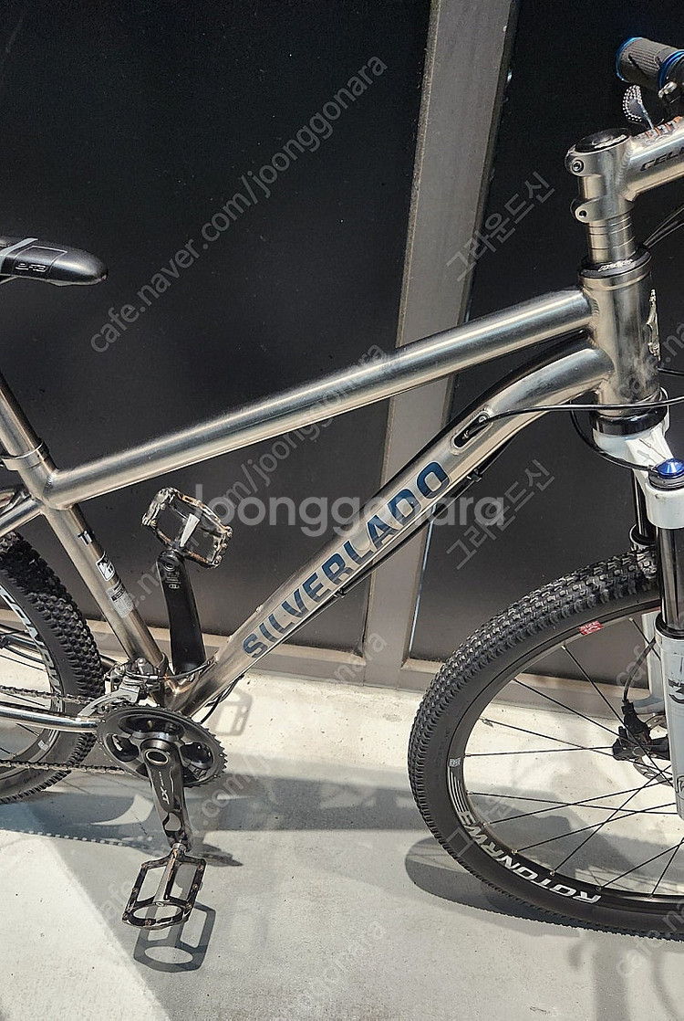 첼로 실버라도70 풀티타늄 XT33단 자전거 팝니다.--5