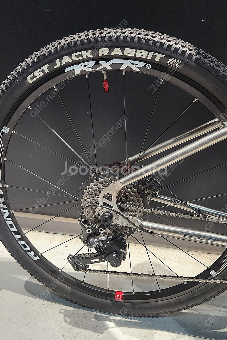 첼로 실버라도70 풀티타늄 XT33단 자전거 팝니다.--7