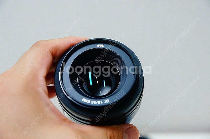 소니 카페렌즈 SAL35mm f1.8 알파마운트팝니다.--3