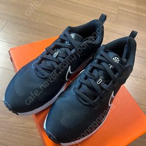 나이키 여성 다운시프터 12 검흰 230 새상품