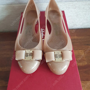 페레가모 젤리 슈즈