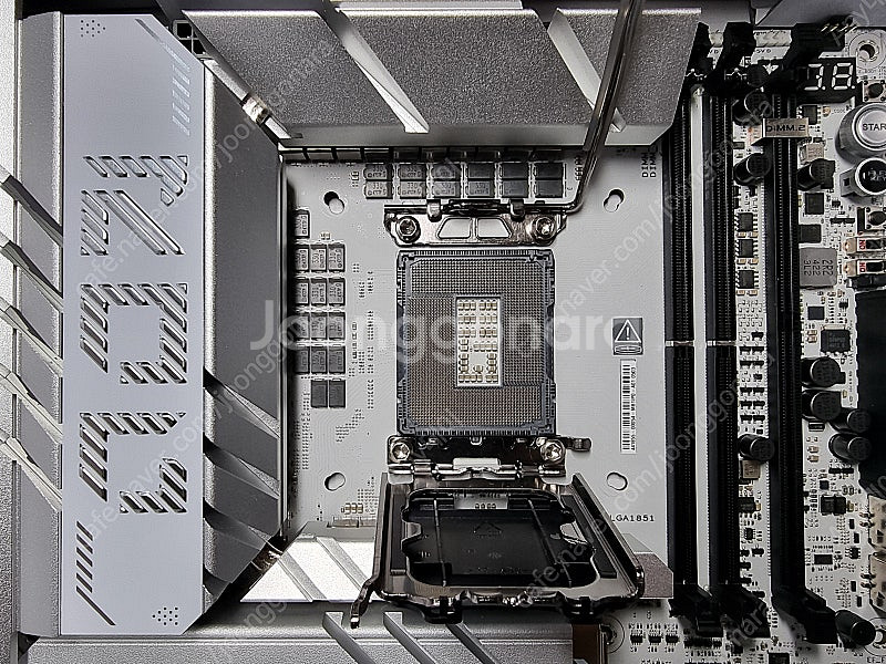 메인보드 ASUS ROG MAXIMUS Z890 APE...--4
