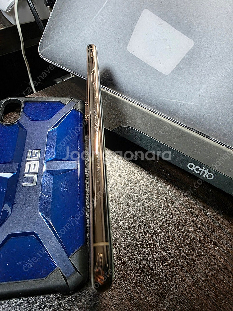 아이폰 XS MAX 256 GB 팝니다. (iPhone...--6