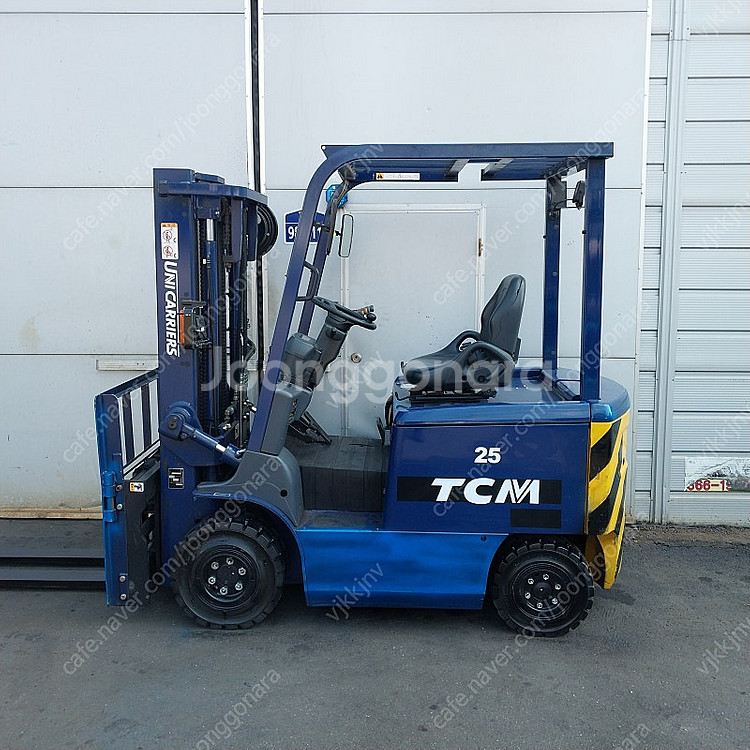 TCM 중고 전동지게차 2.5톤 3단 4350MM 자동...--0