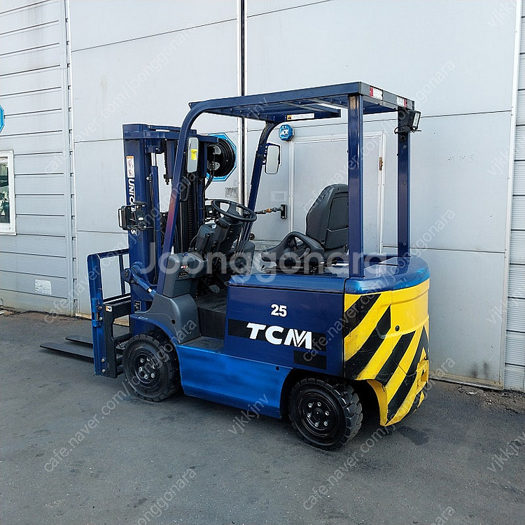 TCM 중고 전동지게차 2.5톤 3단 4350MM 자동...--1