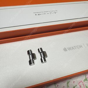 애플워치 에르메스 사티네 GRAND H L 46mm 링크 2개 처분합니다.