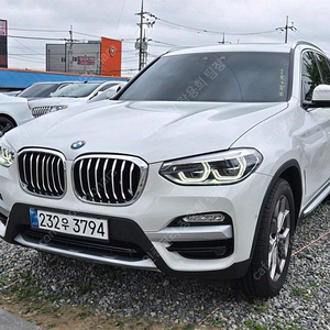BMW X3 중고 BMW X3 중고차 흰색 2019년식 59,570km xDrive 20i xLine 개인사업자 차량구매