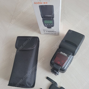 고독스 TT685 (니콘) 카메라 플래시 팝니다.