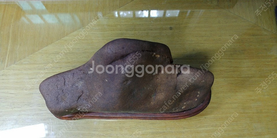 수석 3점. 1975~1983년 남해안 일대에서 수집....--1