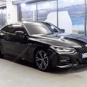 84,480 km BMW 4시리즈 중고 BMW 중고 420i 쿠페 M 스포츠 중고차직거래카페 검정색