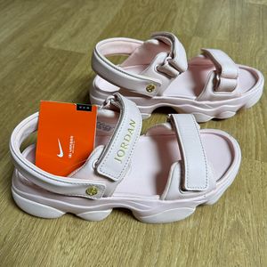 [230 240] 나이키 우먼스 조던 데자 샌들 샌달 슬리퍼