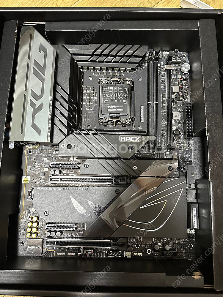 ASUS Z790 APEX ENCORE--1