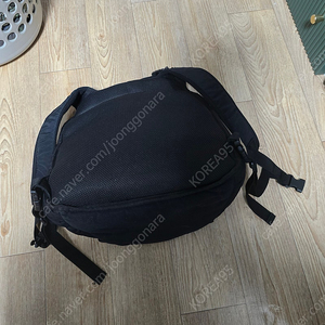 산책갈까 쏘옥백 블랙 팝니다