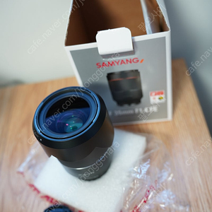 삼양 35mm F1.4 AF 단렌즈 소니 FE 마운트 (상태최상)