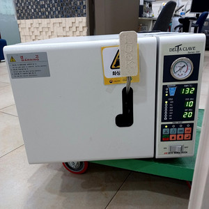 고압멸균소독기 오토클레이브 autoclave  Delta Clave series 200