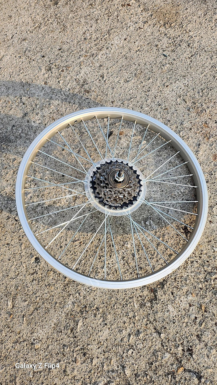 대만산 16인치 휠셋 Shimano 7단 프리휠--0