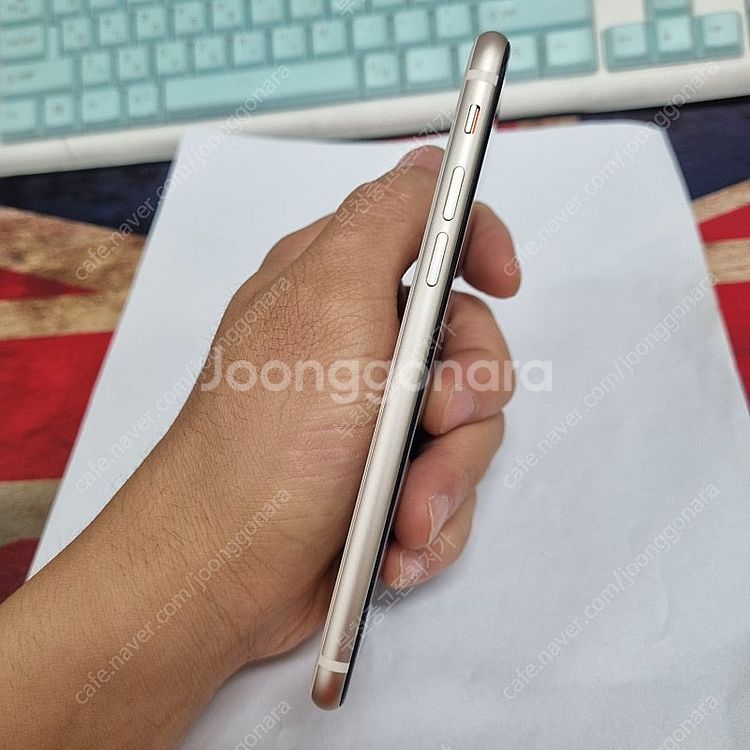 016244 아이폰SE3 128 화이트 SSS급 중고폰...--4