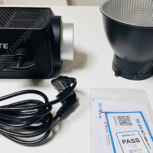 난라이트 fs200 지속광 조명 판매합니다 (fs-200)
