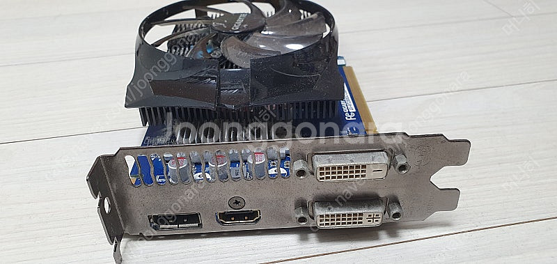 기가바이트 라데온 R7 260X 그래픽카드 판매--1
