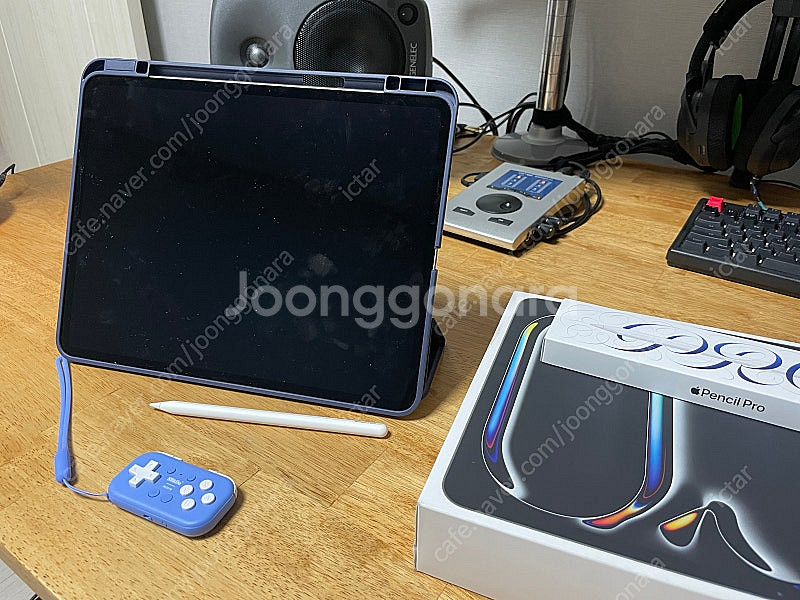 아이패드프로 13인치 M4 1tb 실버 Wifi 스탠다...--6