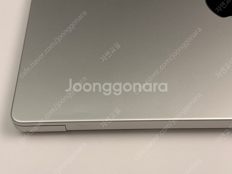 맥북프로16 M1pro 16GB/512GB 실버 팝니다--4