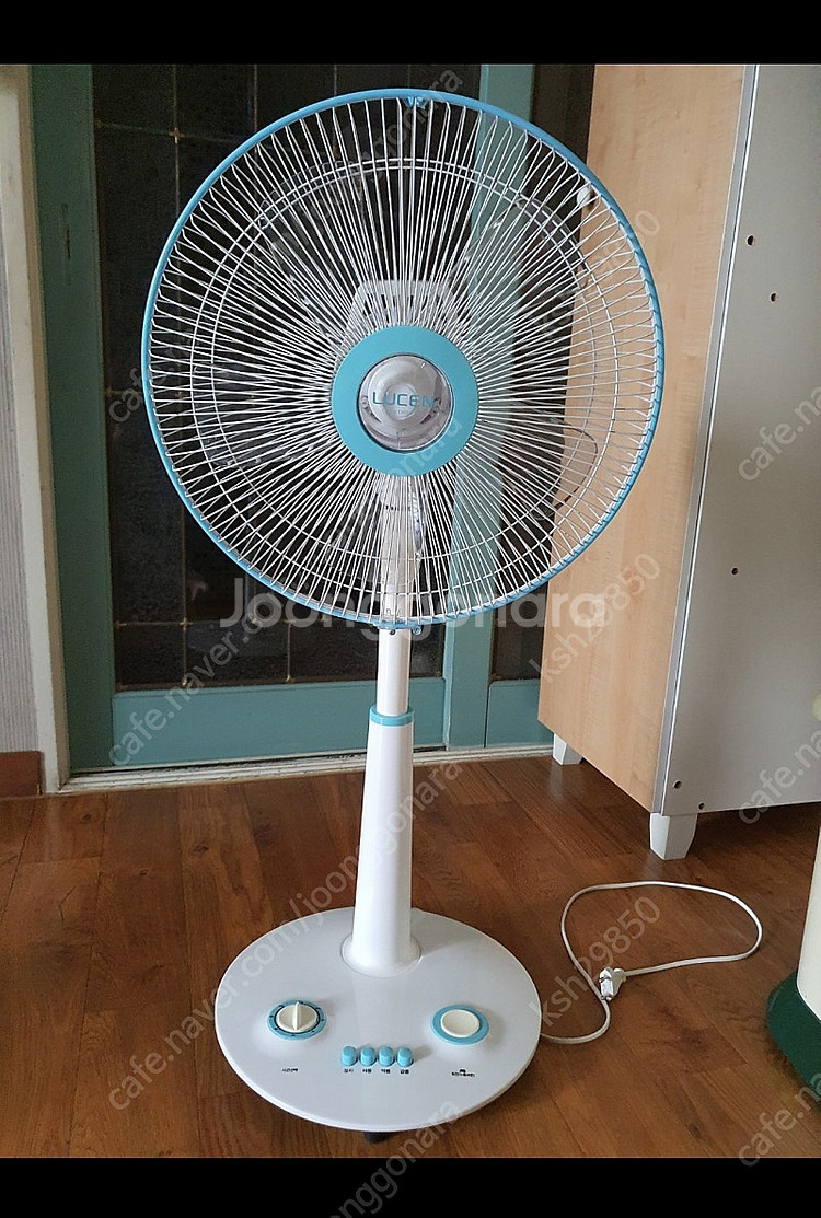 선풍기 일반선풍기+벽걸이 선풍기 아주 시원하게 작동잘됨...--5