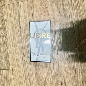 입생로랑 리브르 향수 50ml 새상품,브리스톤 시계 712s2NA 새상품 판매/교환