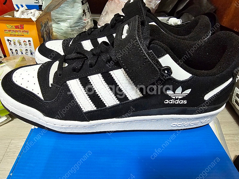 아디다스 포럼 로우 275mm 블랙화이트(새상품)--5