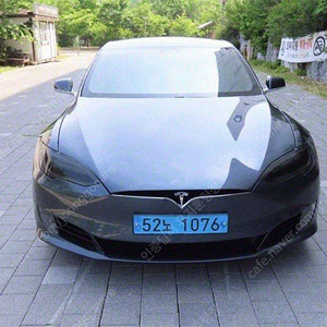 테슬라 중고차 모델S 중고 2017년식 90D 중고차카페