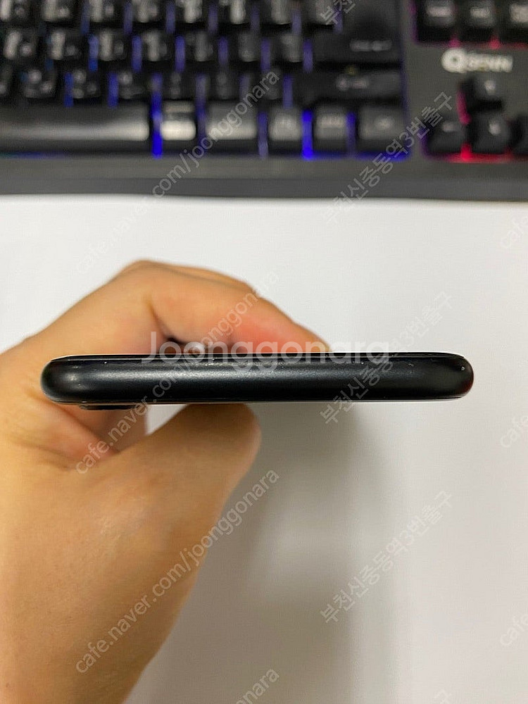 205709 아이폰SE2 블랙 A급 128GB 무잔상 ...--3