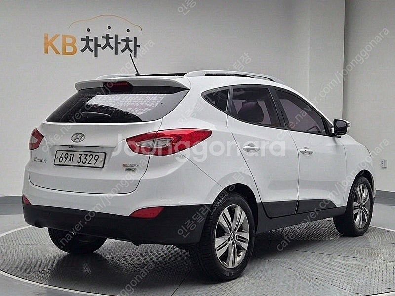 투싼 중고 투싼 중고가격 투싼 중고차 흰색 2015년식...--3