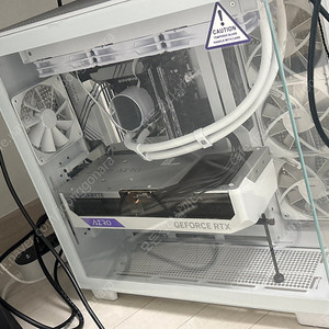 13700kf + 4080 aero 팝니다.