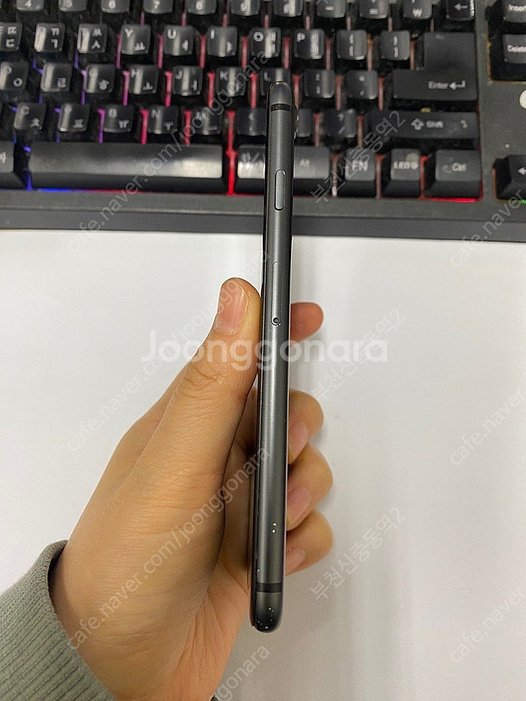 197005 아이폰8 스그 외관깔끔 64GB 무잔상 인...--6