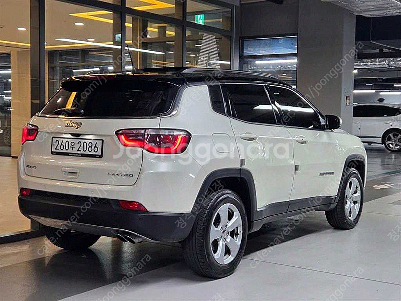 지프 컴패스 2세대 24 AWD 리미티드 중고차 최저가...--1