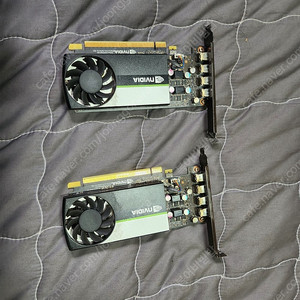 NVIDIA 쿼드로 T1000 그래픽 카드를 두장 팝니다.