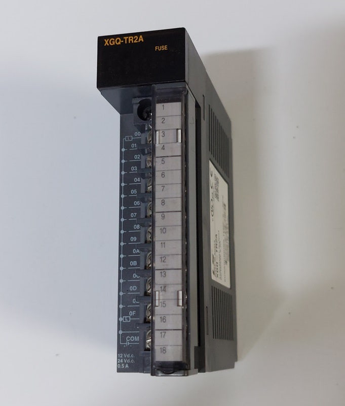 LS XGQ-TR2A, XGI-D28A PLC 이미지