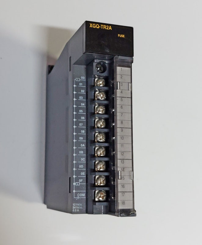 LS XGQ-TR2A, XGI-D28A PLC 이미지