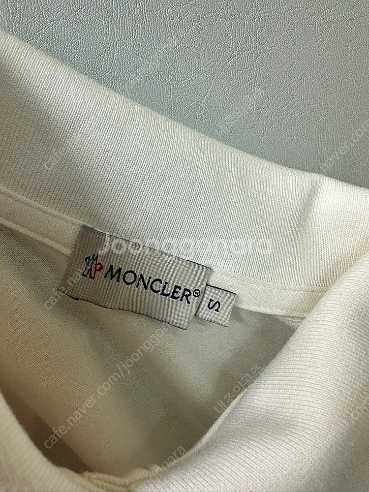 몽클레어 여성 반팔 카라티 S사이즈--4