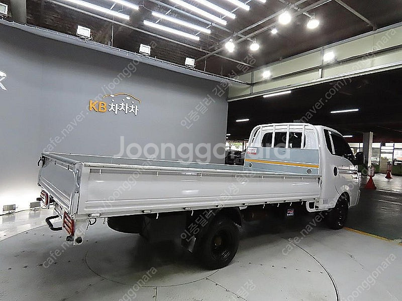 중고트럭 매매 중고화물차매매 흰색 2020년식 1.0톤...--5